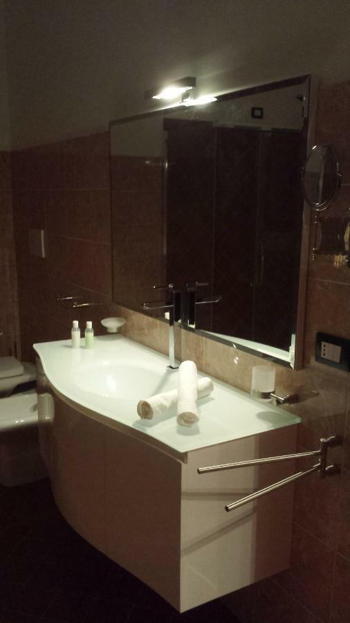 Peri Peri Holiday Home - Siracusa Solarino Luaran gambar
